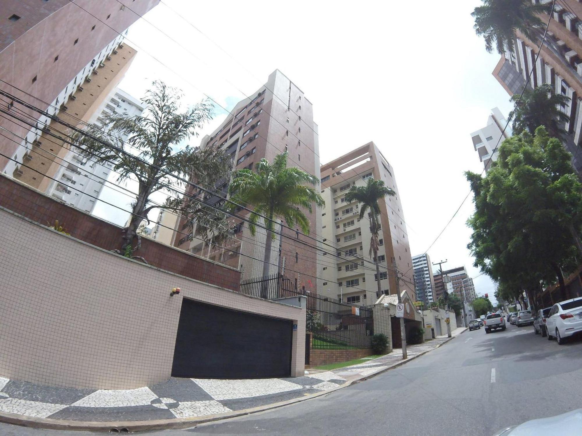 Ape Familia 3 Quartos 200m Da Feirinha Beira Mar *